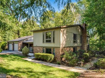 9022 Trailridge Court