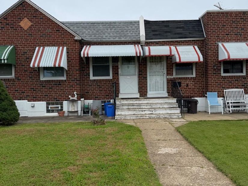 4223 Knorr, Philadelphia PA 19135