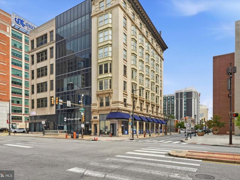 201 N Broad Street 4, Philadelphia PA 19107