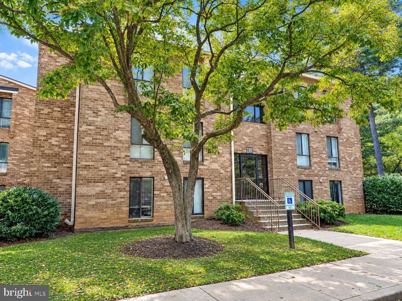 2300 Freetown Court 2B, Reston VA 20191