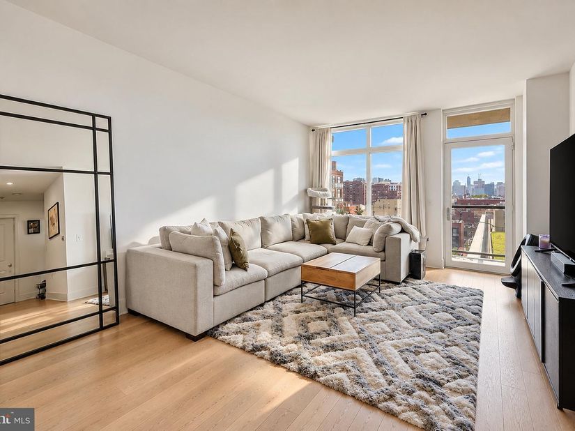 1400 Hudson St 807, Hoboken NJ 07030
