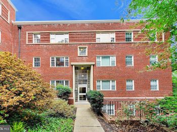 1322 Fort Myer Drive
