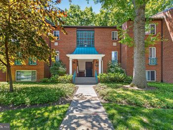 11823 Breton Court