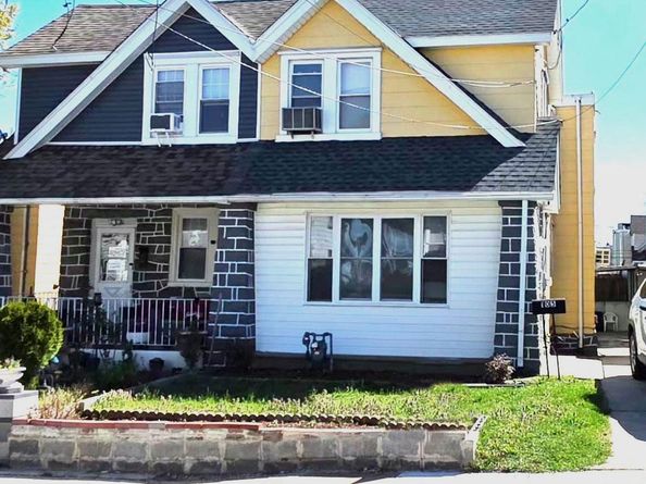 105 N Fairview Avenue, Upper Darby PA 19082