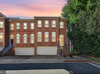 7522 Chrisland Cove