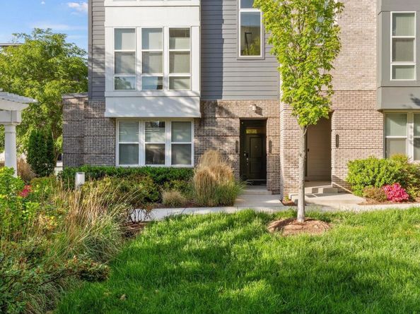 13385 Launders Street 75, Herndon VA 20171