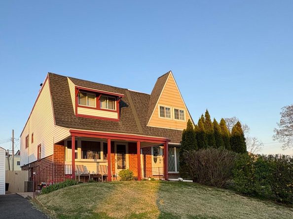 1045 Foster Street, Philadelphia PA 19116