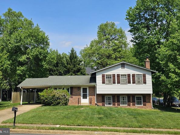 900 Carole Court SE, Vienna VA 22180