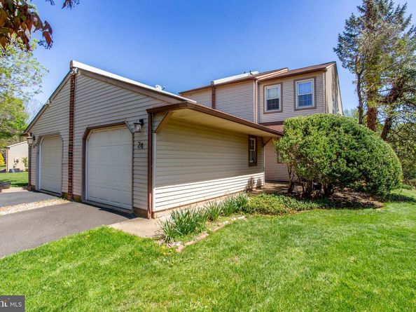 24 Sandy Ridge Drive, Doylestown PA 18901
