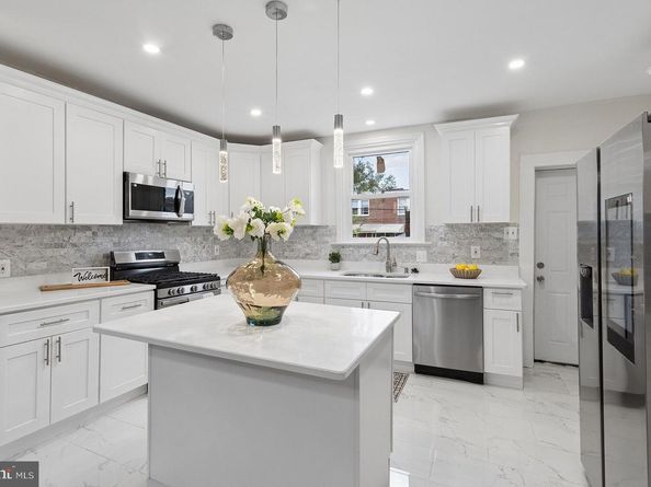 817 Passmore Street, Philadelphia PA 19111