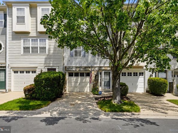 112 Cahill Drive, Alexandria VA 22304