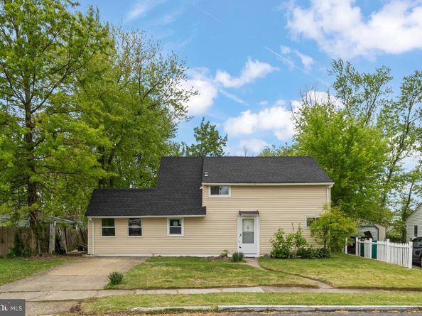 3 Indian Creek Way, Levittown PA 19057