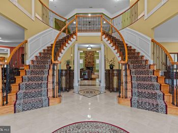 288 Jane Chapman Drive E