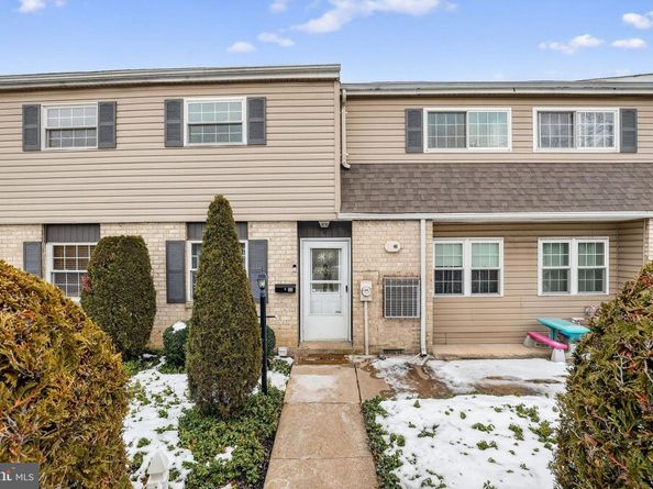 325 S Warminster Road A8 BLDG 1, Hatboro PA 19040