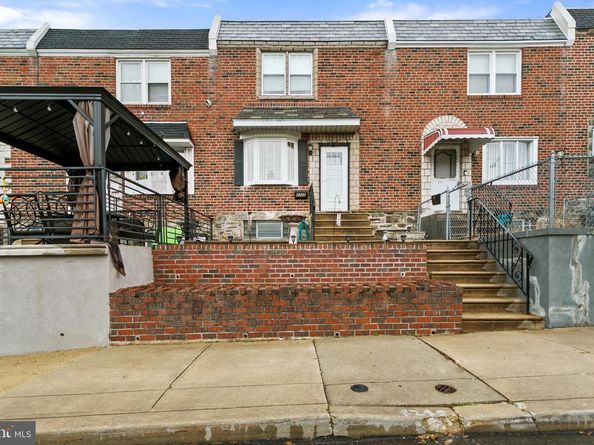4245 J Street, Philadelphia PA 19124