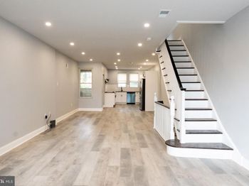 4317 Sheffield Avenue