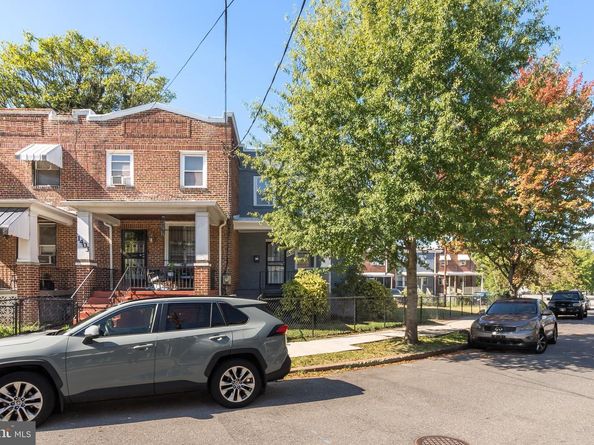 1401 18TH Place SE, Washington DC 20020