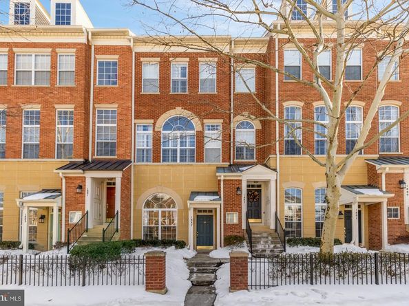 1887 Crescent Park Drive 111A, Reston VA 20190