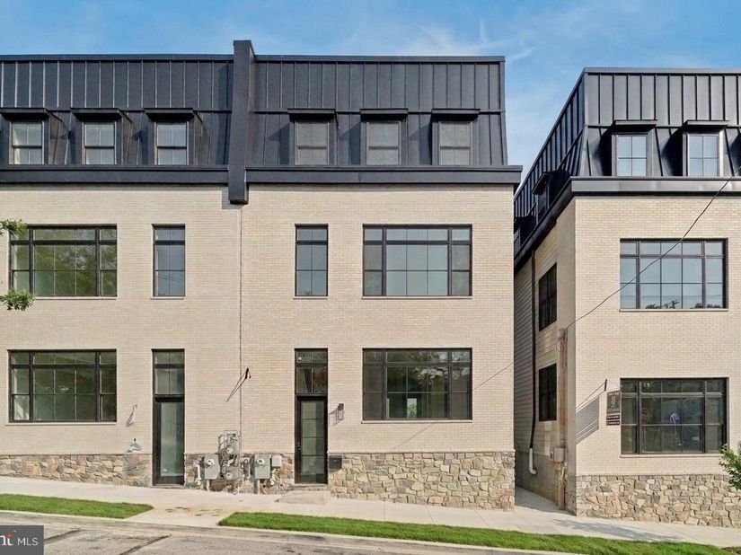 202 Kalos Street, Philadelphia PA 19128