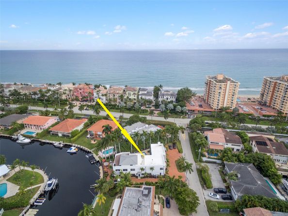 1121 Bel Air Dr, Highland Beach FL 33487