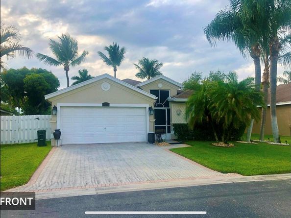 1708 Sawgrass Circle, Greenacres FL 33413