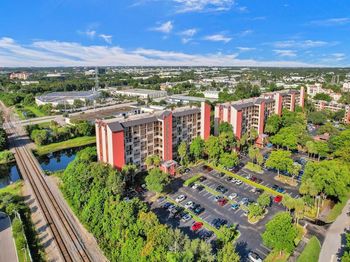 2200 S Cypress Bend Dr