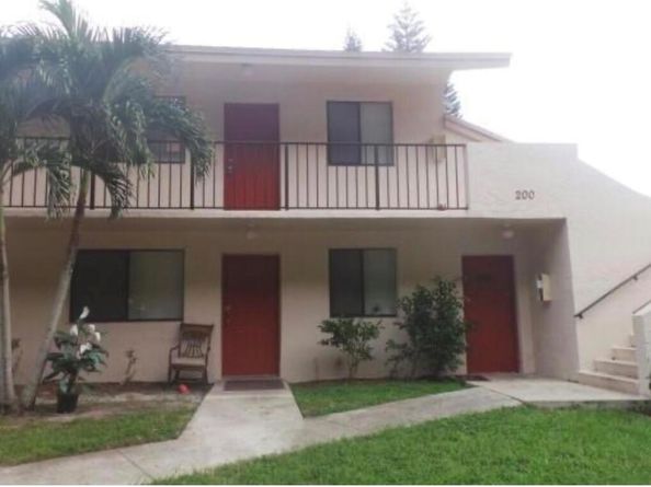 200 Nottingham Circle J, Greenacres FL 33463