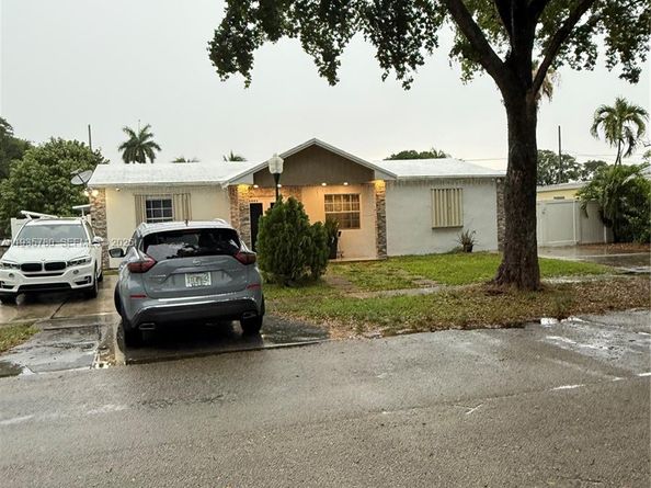 1031 NE 142nd Street, North Miami FL 33161