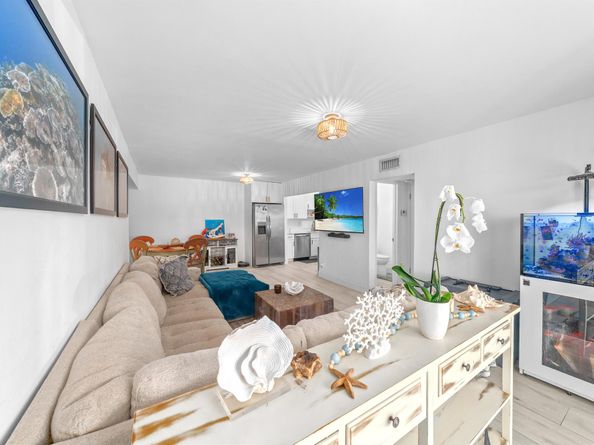 150 Cypress Club Drive 513, Pompano Beach FL 33060