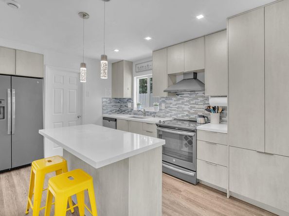 1121 N 66th Ter, Hollywood FL 33024