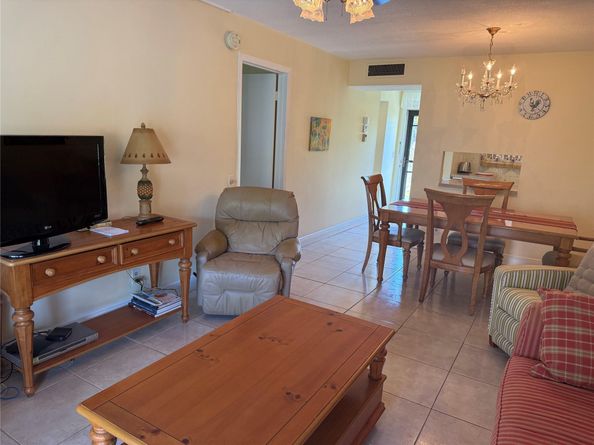 2800 NW 47th Ter 108, Fort Lauderdale FL 33313