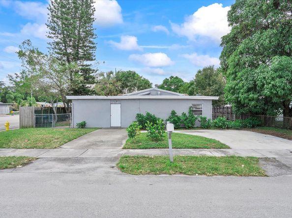 3100 NW 4th Court, Lauderhill FL 33311