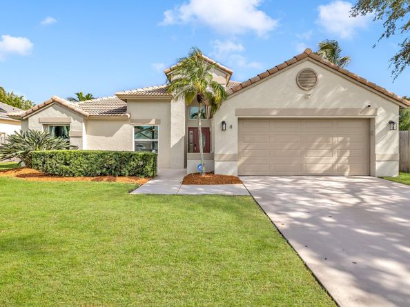 24 Dogwood Cir, Boynton Beach FL 33436