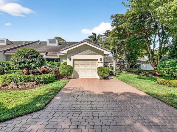 6827 Parisian Way, Lake Worth FL 33467