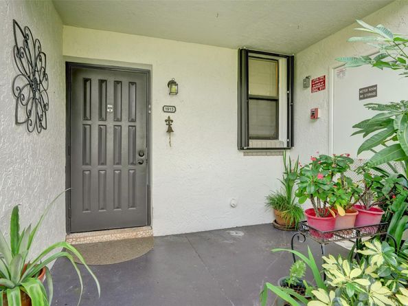 1232 S Military Trl 1913, Deerfield Beach FL 33442