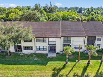 4745 Lucerne Lakes Boulevard