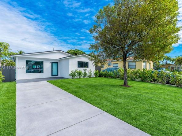 528 NW 3rd Court, Hallandale Beach FL 33009