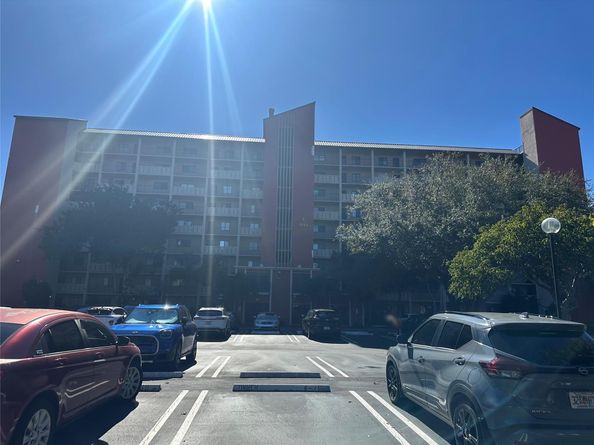 2206 S Cypress Bend Dr 305, Pompano Beach FL 33069