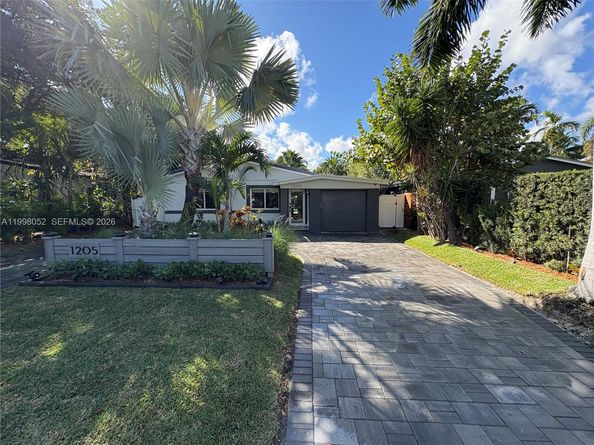 1205 NE 17th Terrace, Fort Lauderdale FL 33304