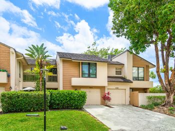 6044 Glendale Drive