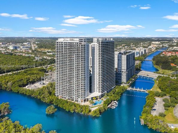 16385 Biscayne Boulevard 3103, North Miami Beach FL 33160