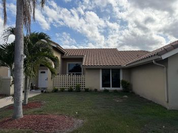 2171 Amesbury Circle