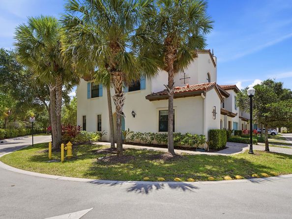 3390 NW 125th Avenue, Sunrise FL 33323