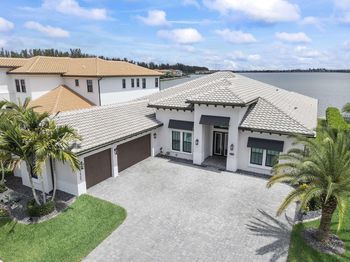 12755 S Parkland Bay Trail