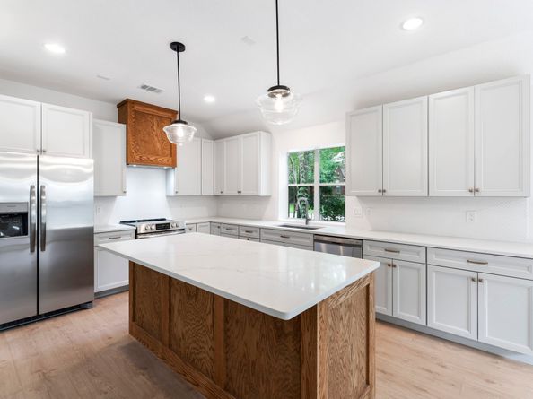 54 Legend Mill Court, The Woodlands TX 77382