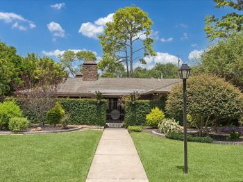 10034 Meadow Lake Lane