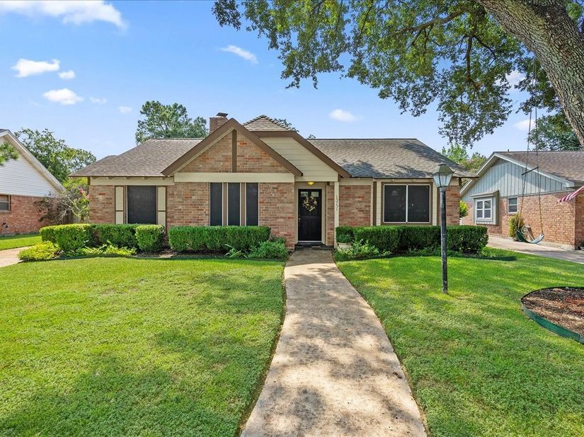 15751 Fern Basin Drive Drive, Houston TX 77084