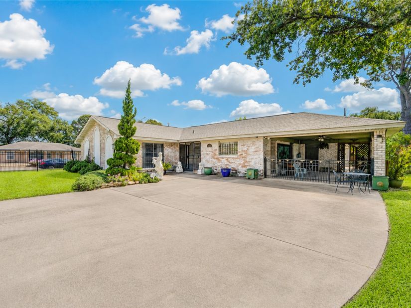 4018 S Blalock Road, Houston TX 77080