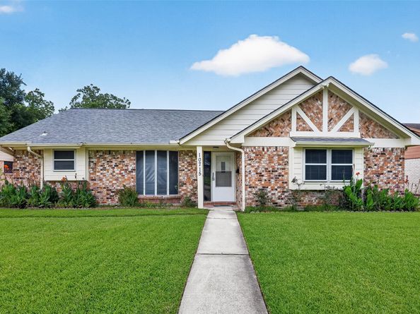10715 Sagewind Drive, Houston TX 77089