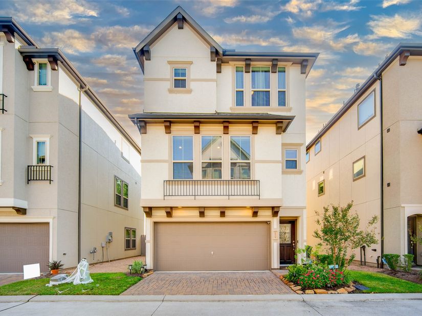 10709 Centre Forest Drive, Houston TX 77043